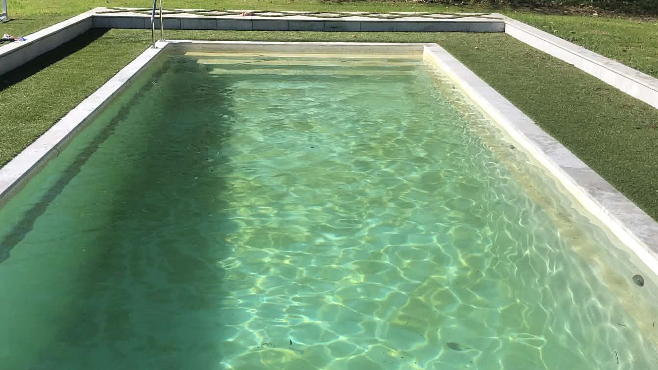Pool before Dazzle treatment